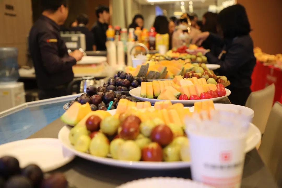 員工生日會(huì)丨金秋碩果，共度韶華，祝壽星們生日快樂(lè)！